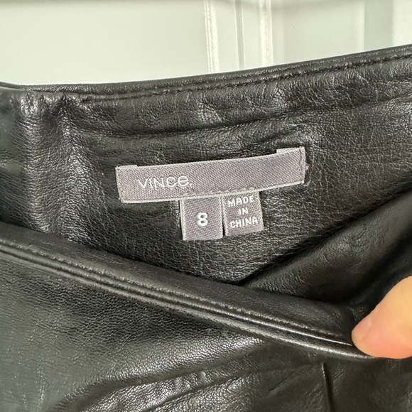 Vince leather black skirt size 8 - Picture 2 of 3